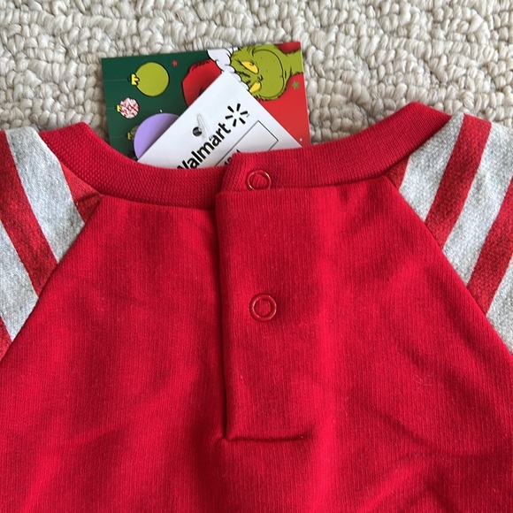 NWT - Grinch onesie. Size 12-18 months. - Picture 6 of 7
